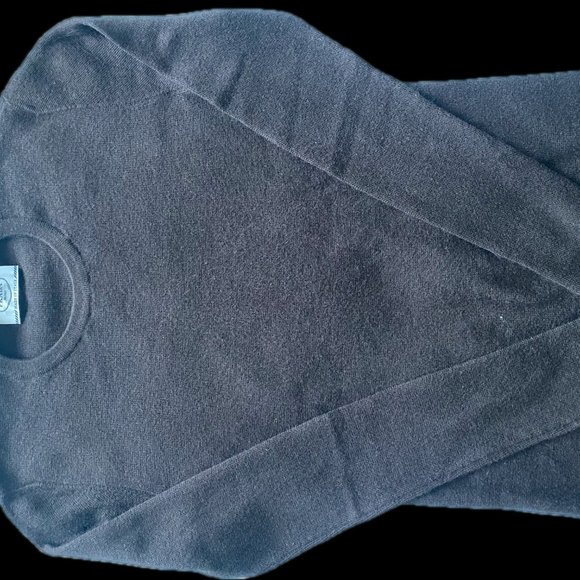 *sold* Prada Black Merino Wool Sweater - Picture 5 of 6